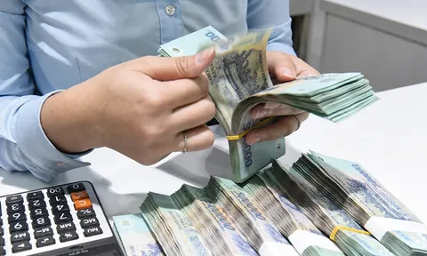 Nợ xấu tăng nhanh, bộ đệm ngân hàng thu hẹp